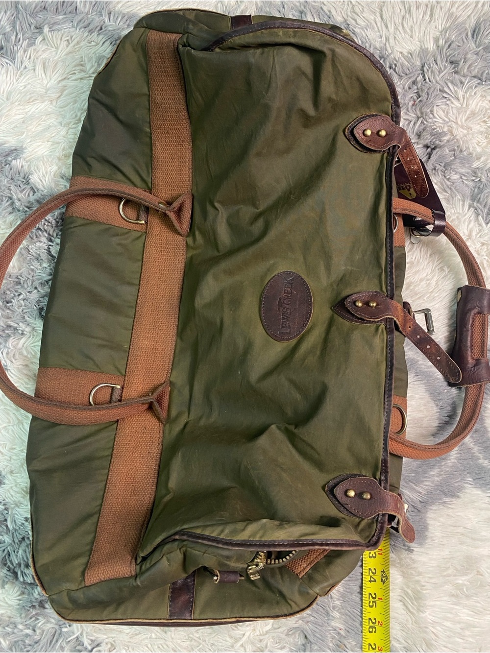 Vtg Lewis Creek Duffle Bag Travel Fishing Leather Missing Shoulder Strap USA - Picture 7 of 10